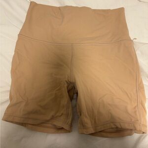 lululemon gym shorts